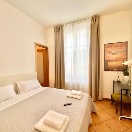 I Portici Del Centro Hotel Como Eksteriør billede