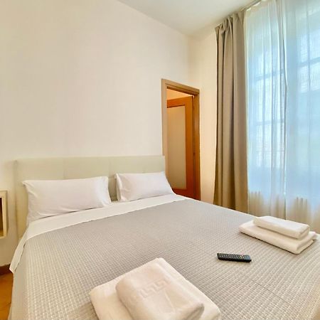 I Portici Del Centro Hotel Como Eksteriør billede