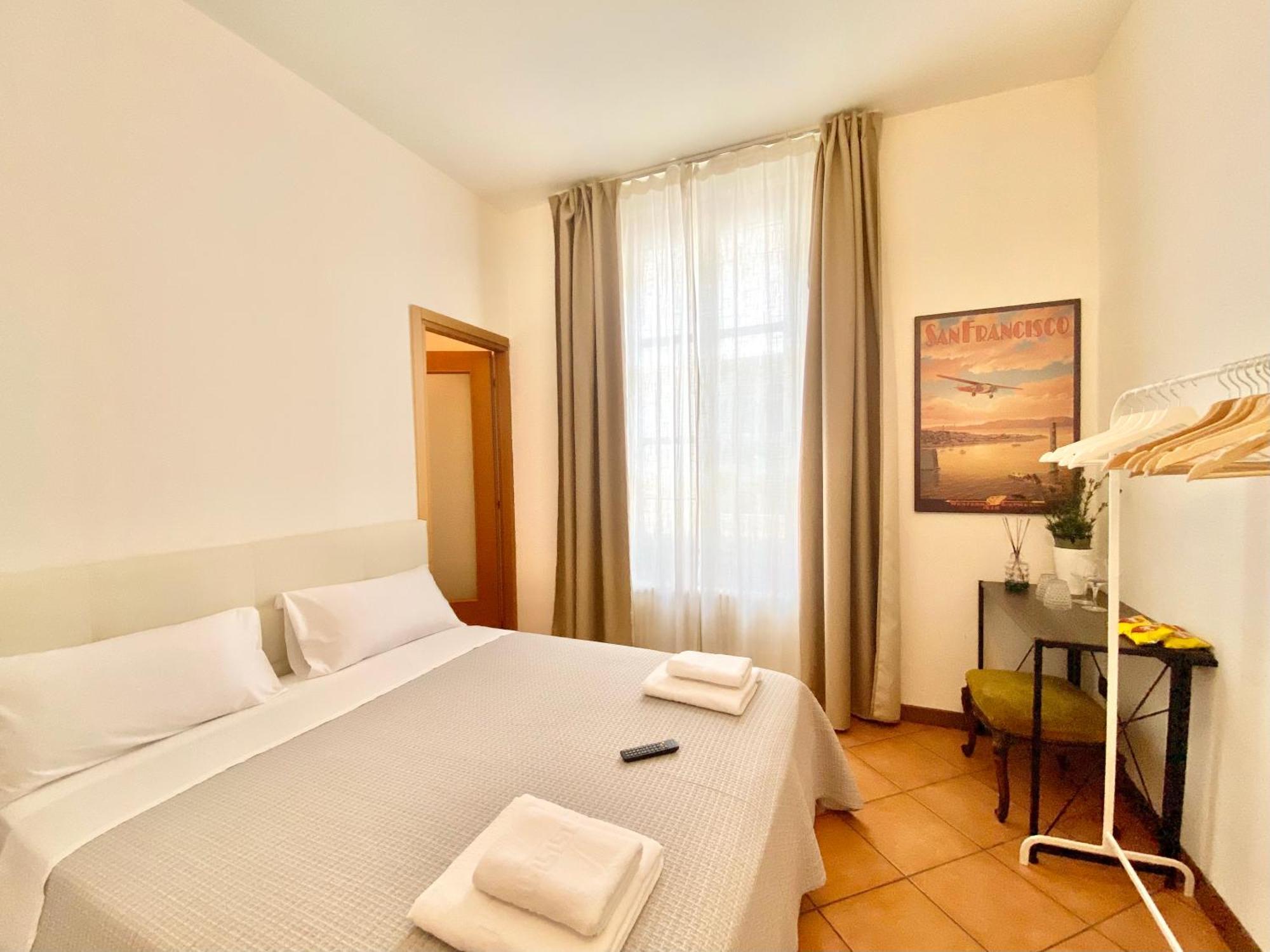 I Portici Del Centro Hotel Como Eksteriør billede