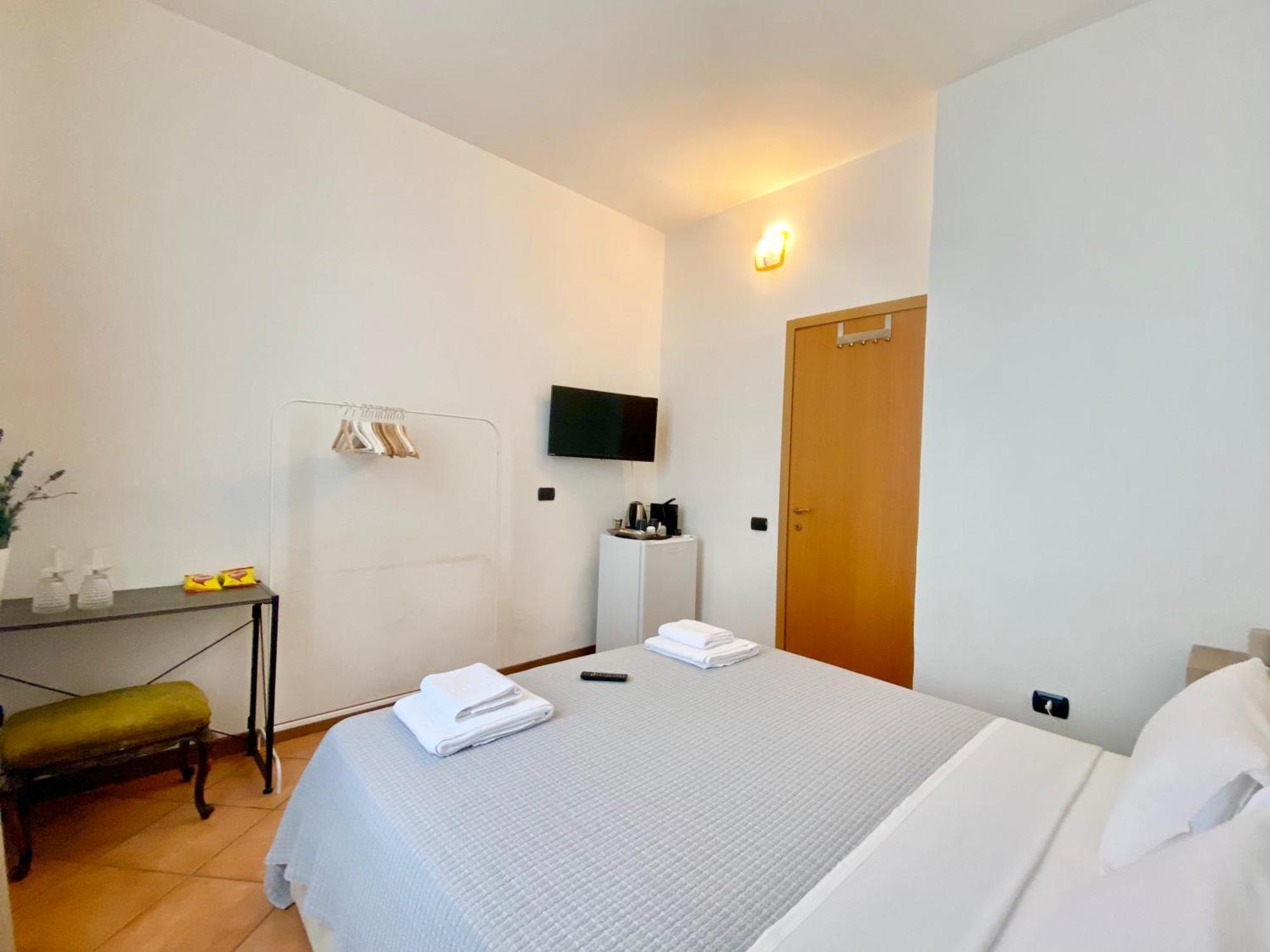 I Portici Del Centro Hotel Como Eksteriør billede